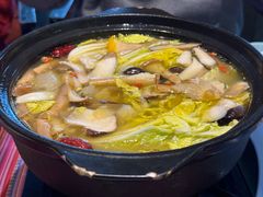 -香巴拉云南餐厅(华莱坞店)