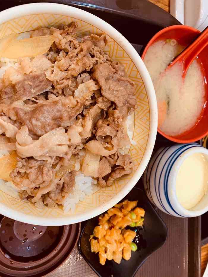 食其家·牛丼咖喱(巴黎春天成山店)