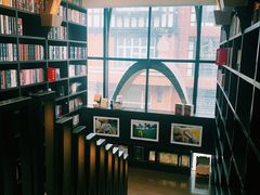 -钟书阁(松江泰晤士小镇店)