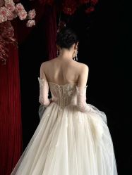 点击看大图 -GODDESS WHITE婚纱礼服(鹏城动力大厦店)