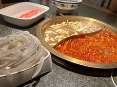 -小天鹅火锅·一线江景洪鼎旗舰店(洪崖洞店)