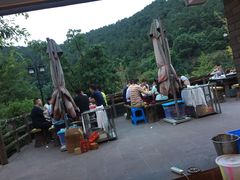 -楠柏弯休闲山庄(梨花溪店)