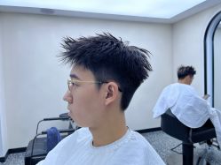 -88潮牌美发沙龙
