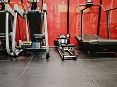 -英特健身俱乐部