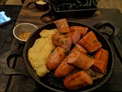 精选香肠拼盘配土豆泥及酸菜-Goose Island Brewhouse鹅岛精酿啤酒酿造工坊餐厅