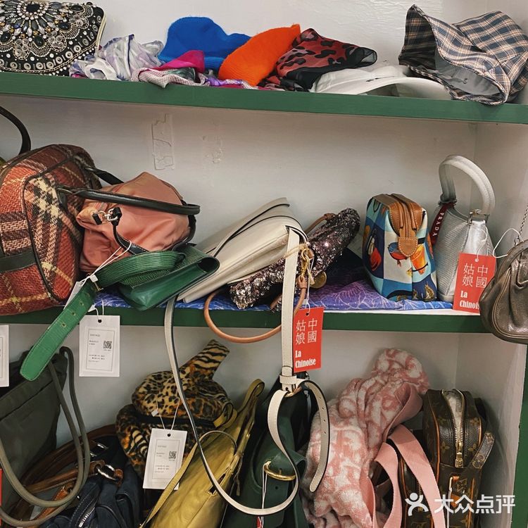 🕰Vintage探店|据说是武汉旗袍最多的古着店🏮