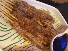 -威记烧嘢·南宁烧烤·超级生牛(绿地店)