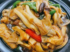 -胡子饮食店