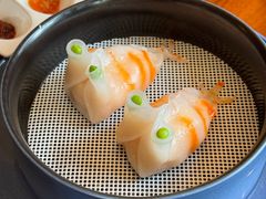 招牌鲜鲍金鱼虾饺-华尔道夫酒店·紫金阁