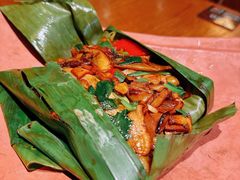 包烧野生牛肝菌-云海肴·汽锅鸡·云南代表菜(天山百盛优客店)