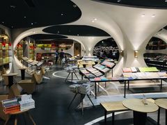 -钟书阁(珍园店)