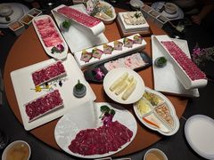 -左庭右院鲜牛肉火锅黑金店(陆家嘴中心店)
