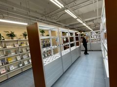 -无奔眼镜·蔡司·依视路授权店(马家堡店)