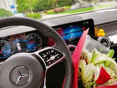 -杭州中升之星奔驰4S店(滨江店)