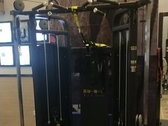 -思迈威健身(积玉桥万达店)