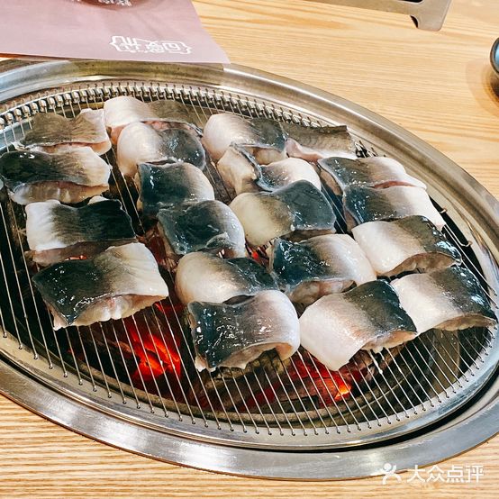 鳗朵烤肉店