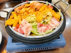 -贵宾庄炸酱面·韩式料理(高区店)