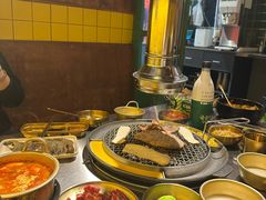 -釜山火炉·海鲜烤肉(紫藤路店)