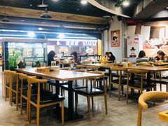 大堂-吴草鸡爪오초닭발韩食堂(融恒盈嘉中心店)