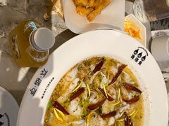 -渔语鱼新川菜Bistro(万象天地店)