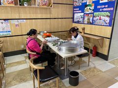 -邓老汉燃面村(水井街店)