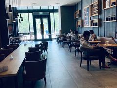 大堂-星巴克臻选(青岛金狮广场店)