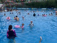 -青年湖公园水上世界