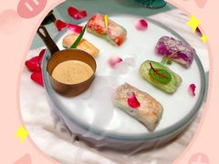 漫步花开彩虹卷-蜜桃花开·中西融合菜E&W(南长街店)