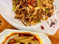 -小厨子私房菜·云南美食店