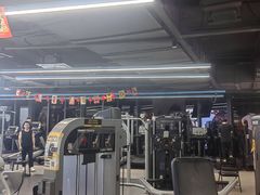 -超鹿运动(五四路恒力城店)