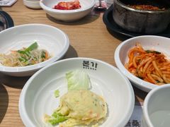 餐前小菜-本家韩国烤肉(青岛万象城店)