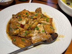 红烧杂鱼-涌觅名灶·本地海鲜宁波菜(财富广场店)