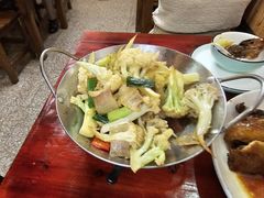 -芦茨金富饭庄·25年老字号·专做稻草鸡