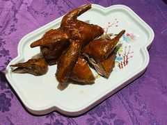 盐焗乳鸽-惠食佳·朱雀(东方商厦店)