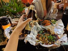 -何师烧烤Pro ·江湖川菜·小龙虾·精酿啤酒(太古里旗舰店)