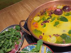 -洱火云南酸菜牛肉火锅(石景山当代商城店)