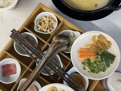 -飞虎过桥米线(翠湖店)