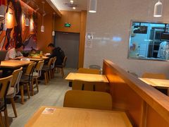 -阿香米线(余姚五彩城店)