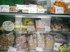 面包甜点陈列柜-闻酥园(大慈寺店)
