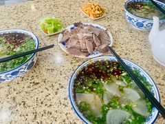 -吾穆勒蓬灰牛肉面·清真(北滨河中路店)