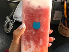 莓莓酸-兰熊鲜奶(西直门凯德mall店)