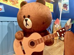 -LINE FRIENDS Garosu-gil Flagship Store