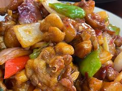 -胡子饮食店
