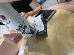 -霸王茶姬(金贸中路店)