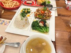 -芊彩餐厅(迪士尼探索家度假酒店)