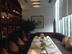 靠窗位-蔓兰家的四季S0餐厅·融合菜(当代MOMA店)