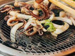 -围炉肉舍•炭烤活鳗•丹东海鲜烤肉(步行街店)