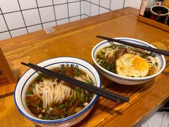 -矮子粉店1985·长沙米粉(湘春路店)