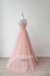 -Lady  Jane高端婚纱礼服馆