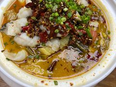 -云海肴·汽锅鸡·云南菜(天山百盛优客店)